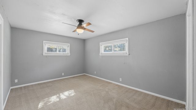 1032 S Mesquite Avenue, New Braunfels, TX 78130