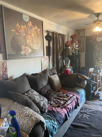 109 E Bishop Avenue, Flint, MI 48505