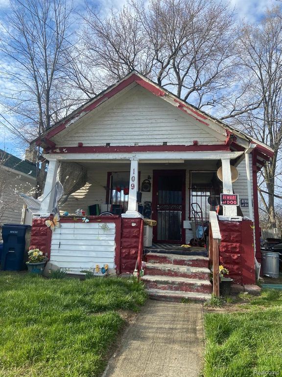 109 E Bishop Avenue, Flint, MI 48505