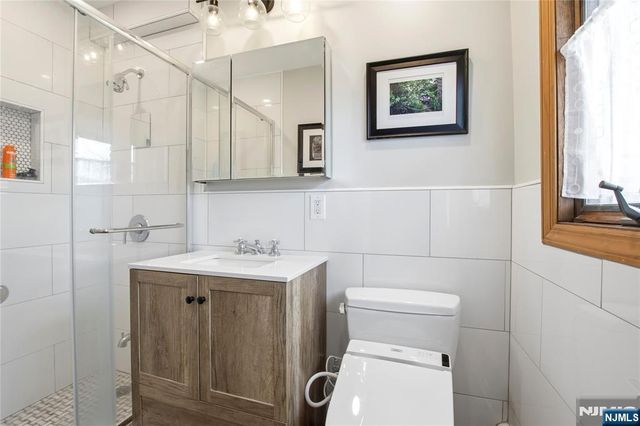 454 Myrtle Avenue 454, Fort Lee, NJ 07024