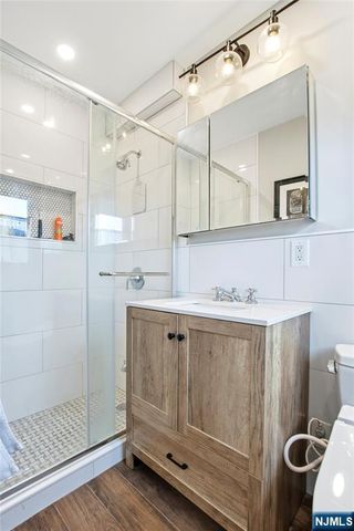 454 Myrtle Avenue 454, Fort Lee, NJ 07024