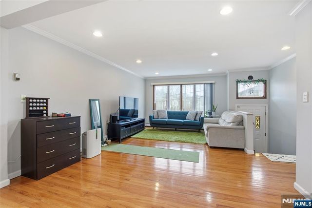 454 Myrtle Avenue 454, Fort Lee, NJ 07024