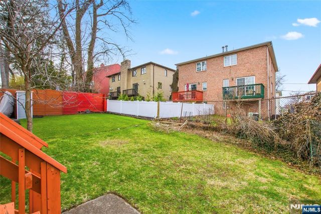 454 Myrtle Avenue 454, Fort Lee, NJ 07024