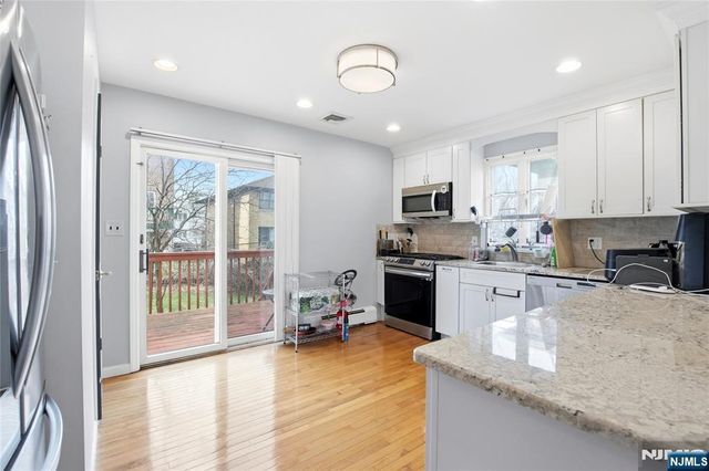 454 Myrtle Avenue 454, Fort Lee, NJ 07024