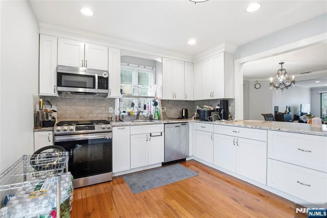 454 Myrtle Avenue 454, Fort Lee, NJ 07024