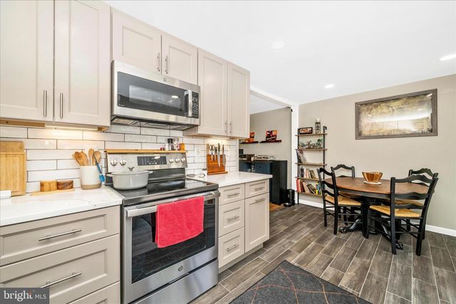 5696 PEBBLE DR, Frederick, MD 21703
