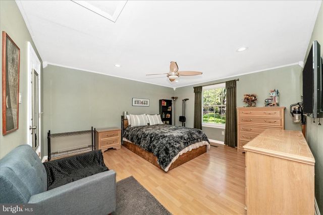 5696 PEBBLE DR, Frederick, MD 21703