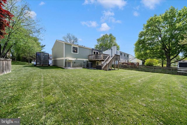 5696 PEBBLE DR, Frederick, MD 21703