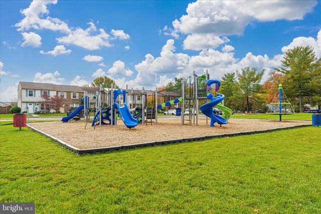 5696 PEBBLE DR, Frederick, MD 21703