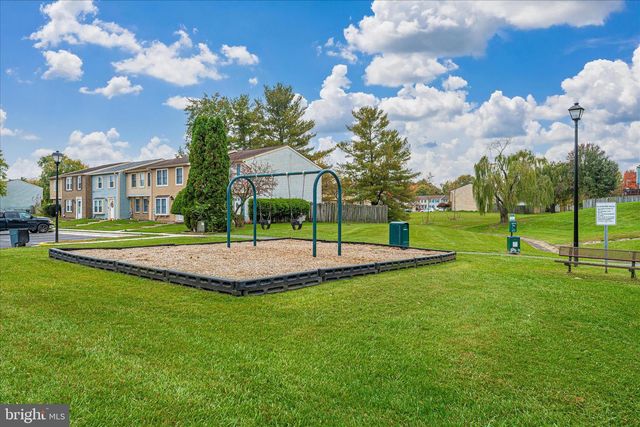 5696 PEBBLE DR, Frederick, MD 21703