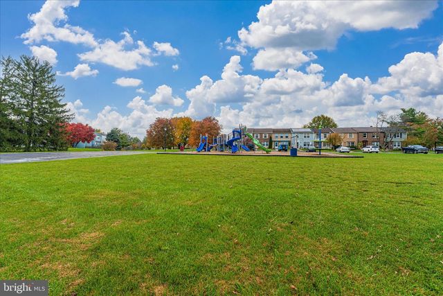 5696 PEBBLE DR, Frederick, MD 21703