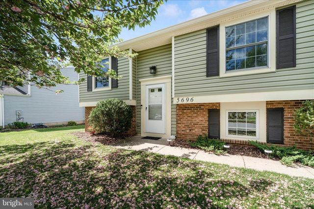 5696 PEBBLE DR, Frederick, MD 21703