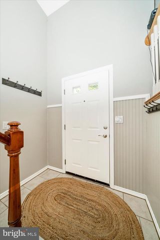 5696 PEBBLE DR, Frederick, MD 21703