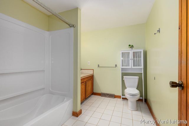 5837 Warner Street, Allendale, MI 49401