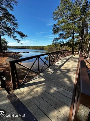 455 NE Broad Street, Southern Pines, NC 28387