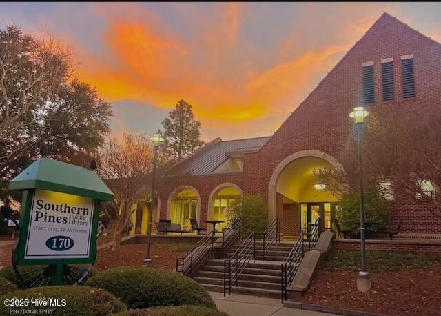 455 NE Broad Street, Southern Pines, NC 28387