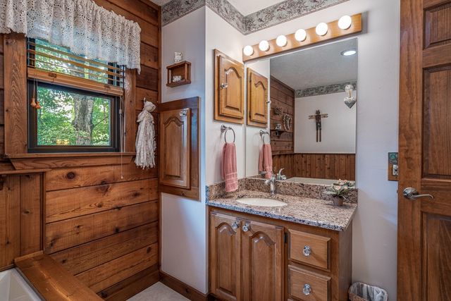 126 Remington Lane, Murphy, NC 28906