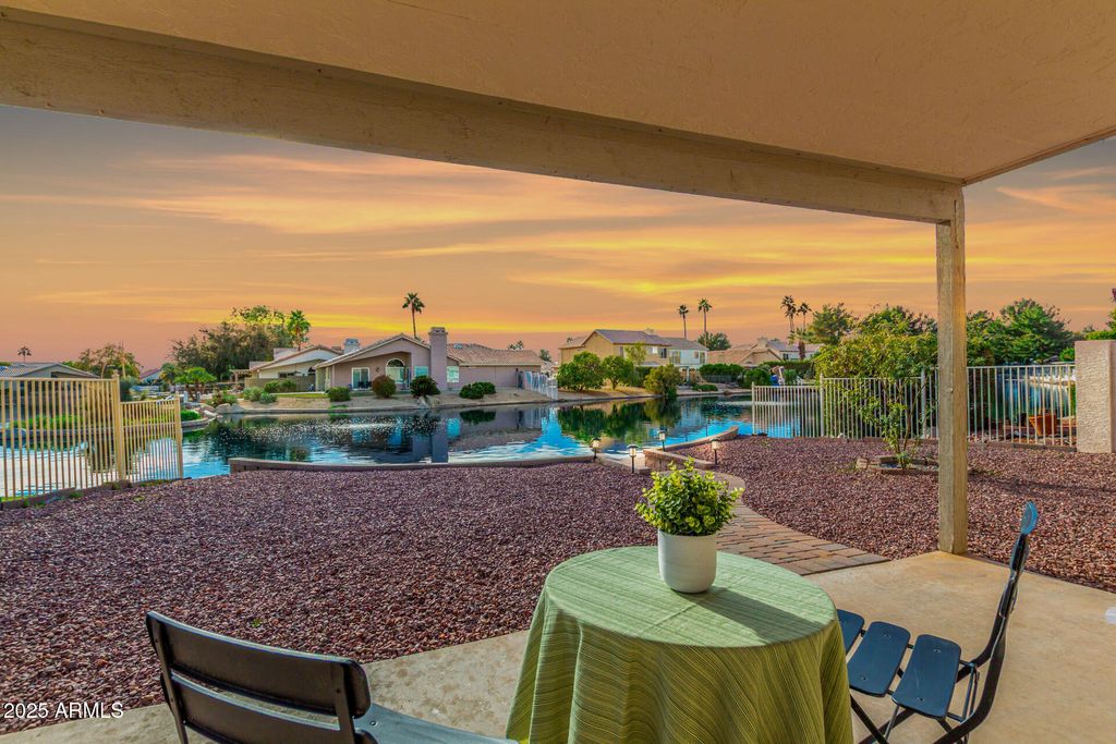 Image 2 of property listing at 60 S WILLOW CREEK Street, Chandler, AZ 85225
