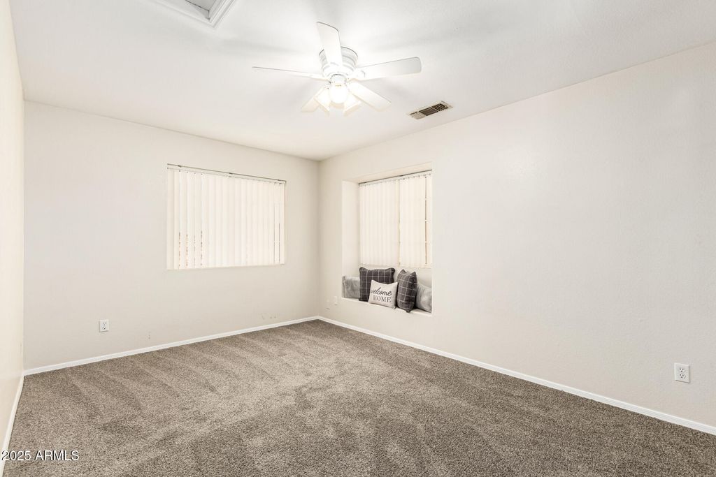 Image 23 of property listing at 60 S WILLOW CREEK Street, Chandler, AZ 85225