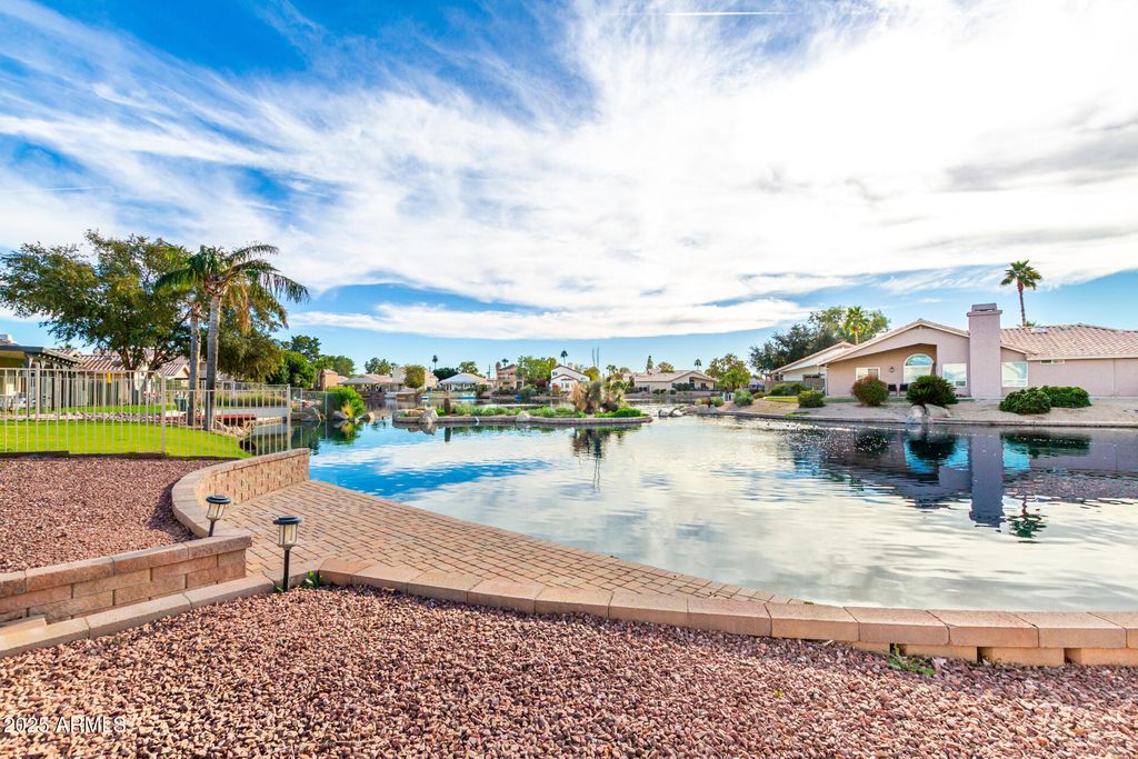 Image 30 of property listing at 60 S WILLOW CREEK Street, Chandler, AZ 85225