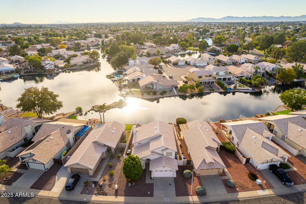 Image 42 of property listing at 60 S WILLOW CREEK Street, Chandler, AZ 85225