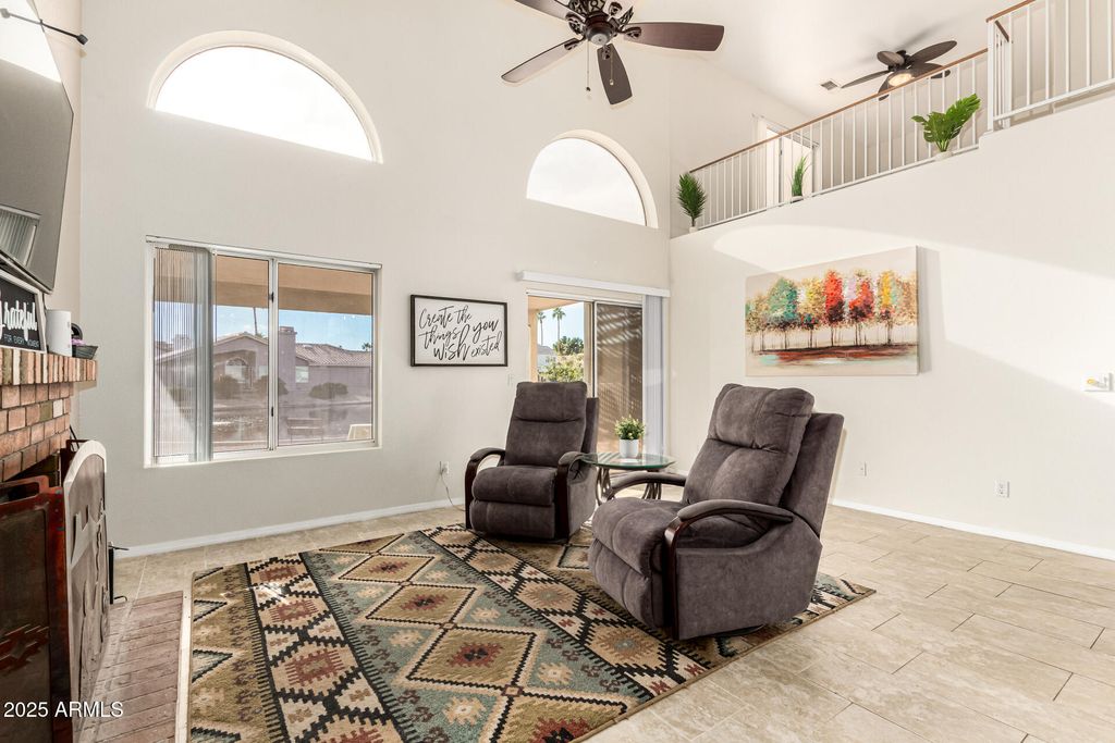 Image 9 of property listing at 60 S WILLOW CREEK Street, Chandler, AZ 85225