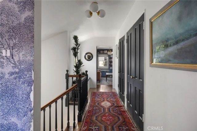 3704 Prestwick, Los Angeles, CA 90027