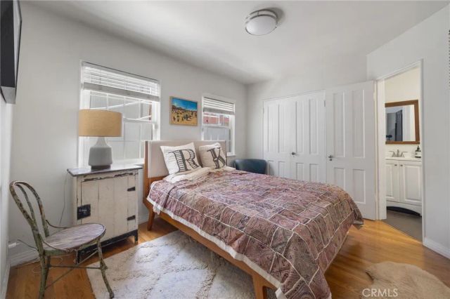 3704 Prestwick, Los Angeles, CA 90027
