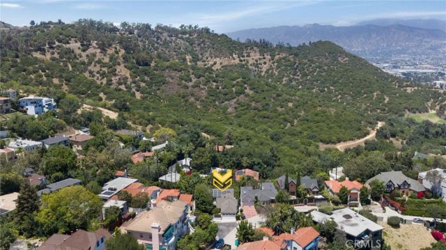 3704 Prestwick, Los Angeles, CA 90027