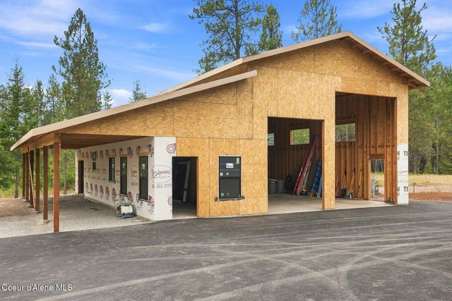 279 Coyote Pass Rd, Blanchard, ID 83804