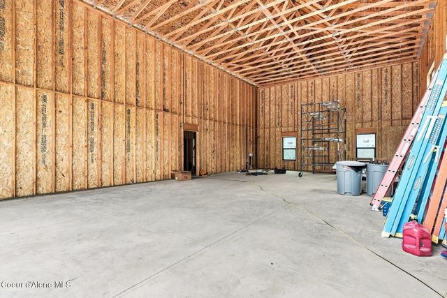 279 Coyote Pass Rd, Blanchard, ID 83804
