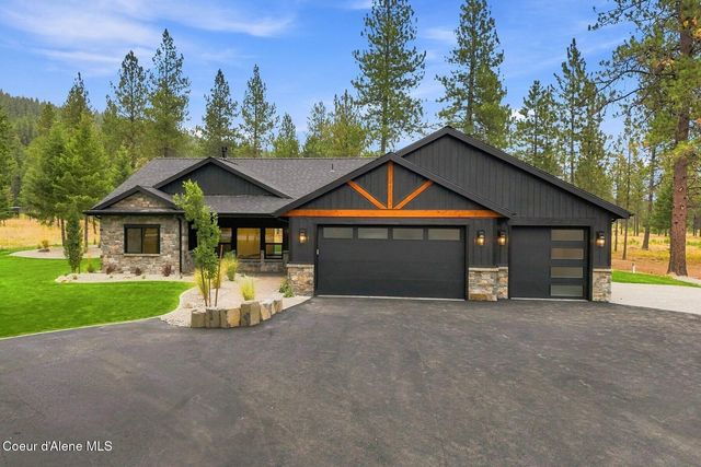 279 Coyote Pass Rd, Blanchard, ID 83804