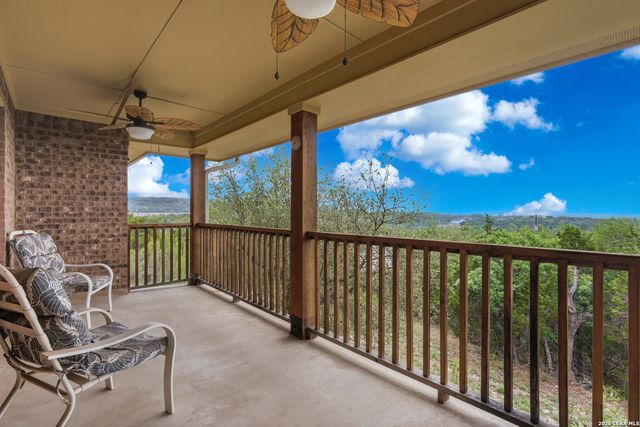 1485 YAUPON DR, Fischer, TX 78623
