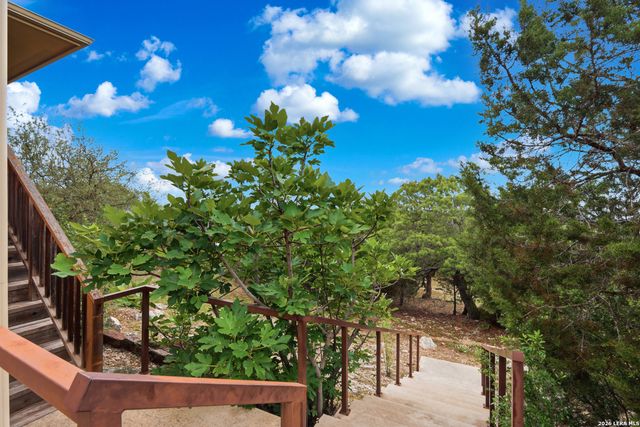 1485 YAUPON DR, Fischer, TX 78623