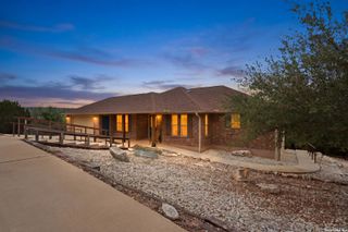 1485 YAUPON DR, Fischer, TX 78623