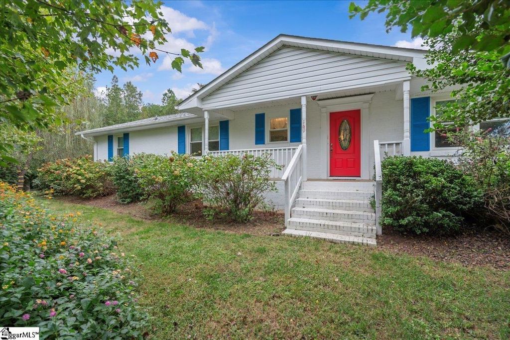 161 Caroline Drive, Roebuck, SC 29376