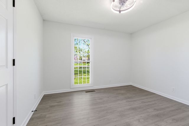 217 Pebble Pl, Smyrna, TN 37167