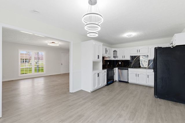 217 Pebble Pl, Smyrna, TN 37167