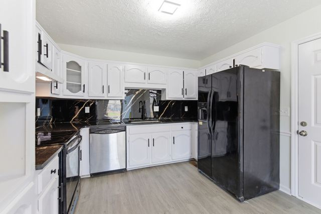 217 Pebble Pl, Smyrna, TN 37167