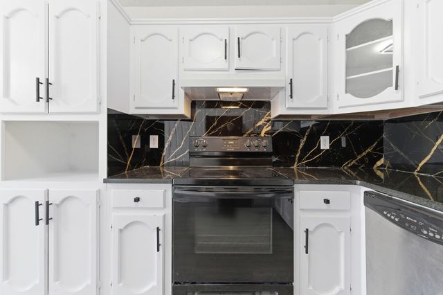 217 Pebble Pl, Smyrna, TN 37167