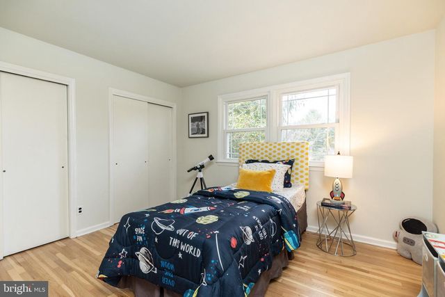 77 WHITE CLAY CRES, Newark, DE 19711