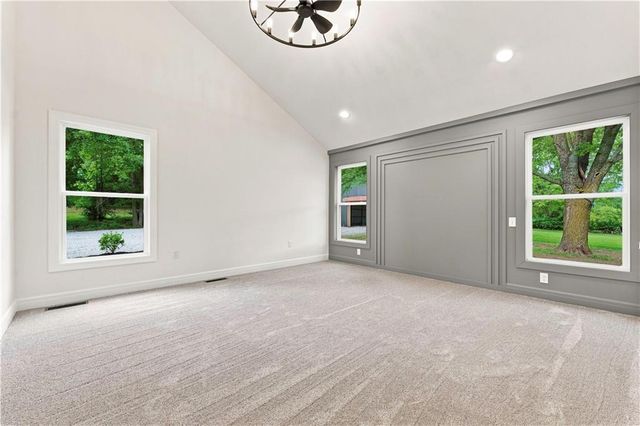 3222 Pryor Road, Lee's Summit, MO 64082