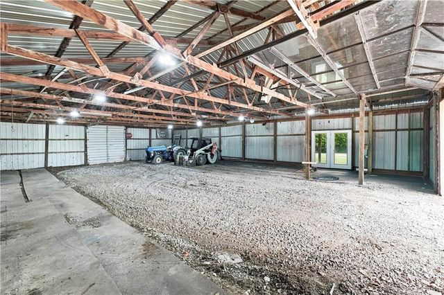 3222 Pryor Road, Lee's Summit, MO 64082