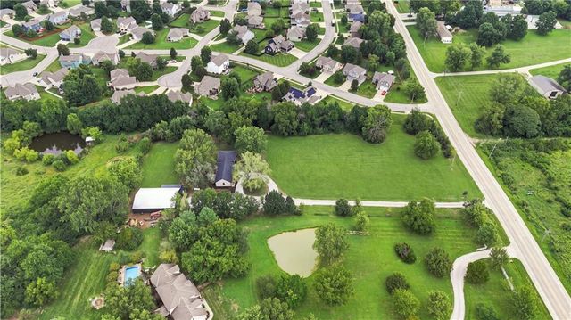 3222 Pryor Road, Lee's Summit, MO 64082