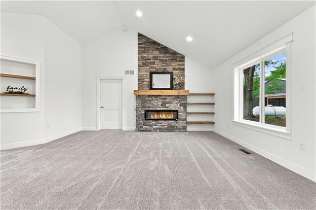 3222 Pryor Road, Lee's Summit, MO 64082