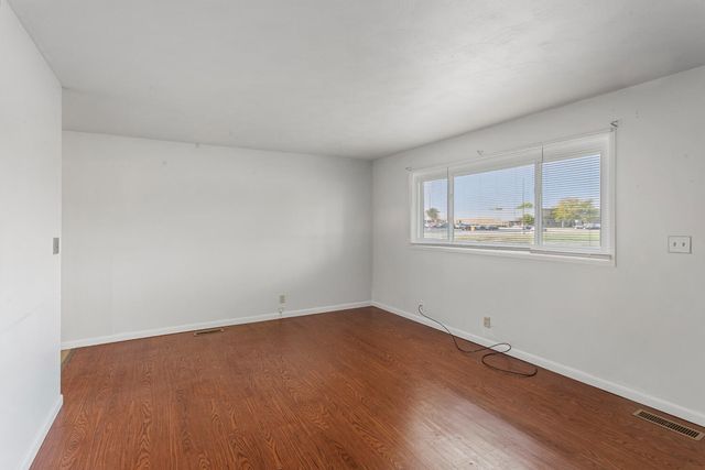 1504 N Mattis Avenue, Champaign, IL 61821