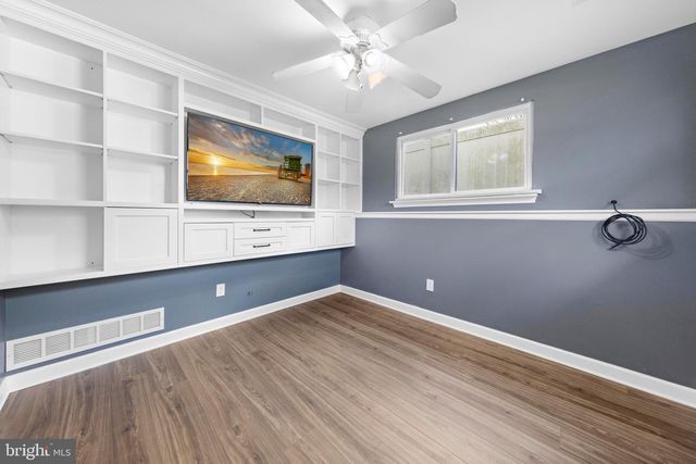 57 VILLAGE DR, Barnegat, NJ 08005