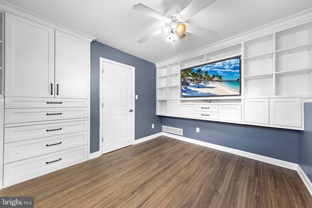 57 VILLAGE DR, Barnegat, NJ 08005