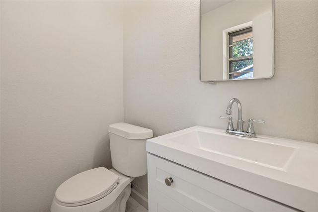 303 Merribrook Trail, Duncanville, TX 75116