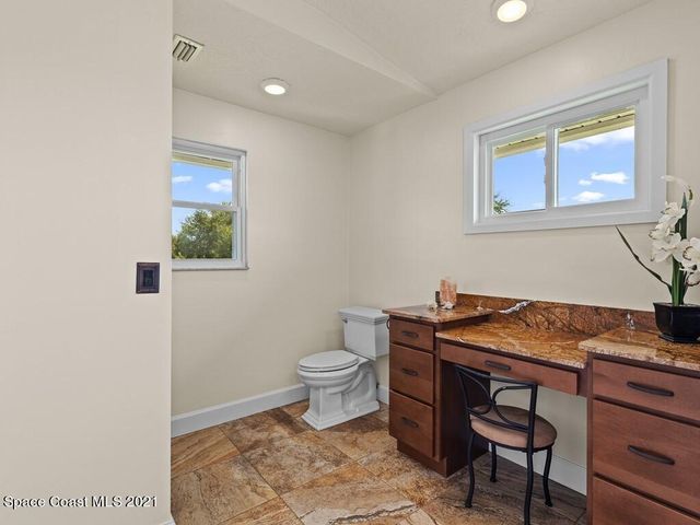 820 Kerry Downs Circle, Melbourne, FL 32940